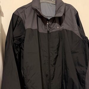 Columbia Men's Two-Tone Windbreaker